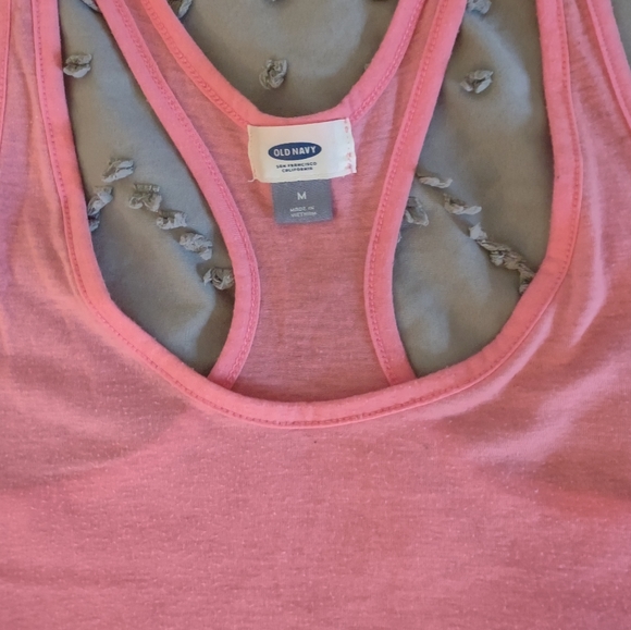 2 Women's workout tanks, M - Picture 5 of 6